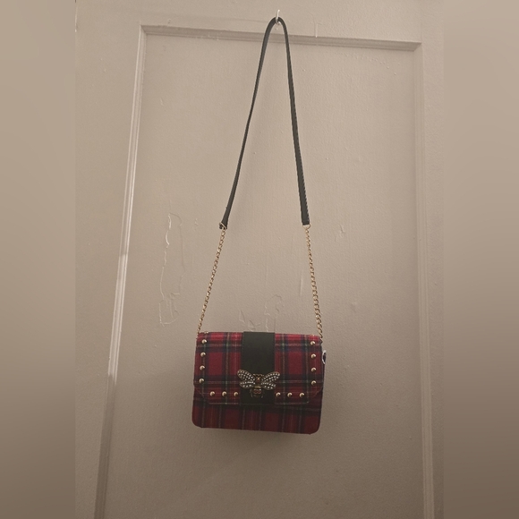 Olivia Miller Bee Cross Body Handbag - Picture 1 of 13